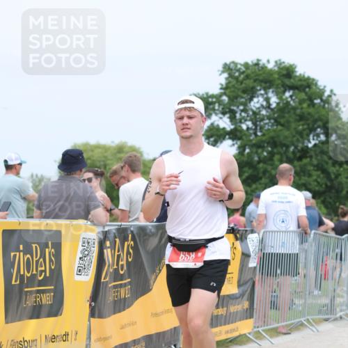 22.06.2025 - Viking Triathlon H.Heesch http://msf.ph/oto/8110681 22.06.2025 14:40:48 Laufen 76, 439, 460, 658 meine-sportfotos.de