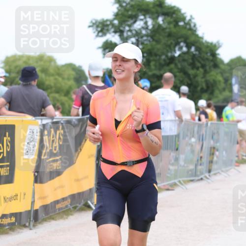 22.06.2025 - Viking Triathlon H.Heesch http://msf.ph/oto/8110689 22.06.2025 14:45:38 Laufen 130, 552 meine-sportfotos.de