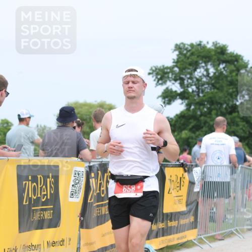 22.06.2025 - Viking Triathlon H.Heesch http://msf.ph/oto/8110693 22.06.2025 14:40:49 Laufen 76, 439, 460, 658 meine-sportfotos.de