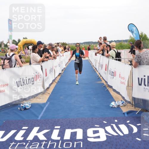 22.06.2025 - Viking Triathlon MichiJ http://msf.ph/oto/8110698 22.06.2025 15:01:55 Ziel 398 meine-sportfotos.de
