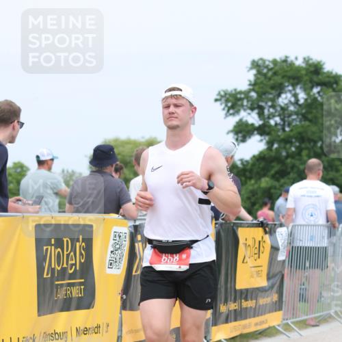 22.06.2025 - Viking Triathlon H.Heesch http://msf.ph/oto/8110700 22.06.2025 14:40:49 Laufen 76, 439, 460, 658 meine-sportfotos.de