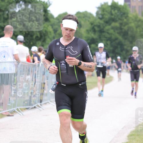 22.06.2025 - Viking Triathlon H.Heesch http://msf.ph/oto/8110707 22.06.2025 14:45:40 Laufen 130, 552 meine-sportfotos.de