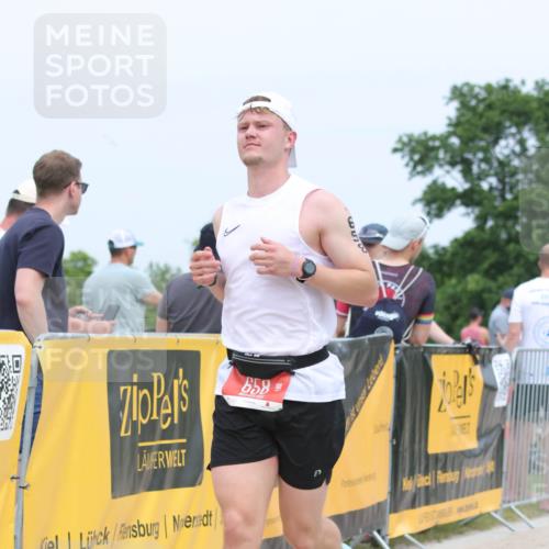 22.06.2025 - Viking Triathlon H.Heesch http://msf.ph/oto/8110710 22.06.2025 14:40:49 Laufen 76, 439, 460, 658 meine-sportfotos.de