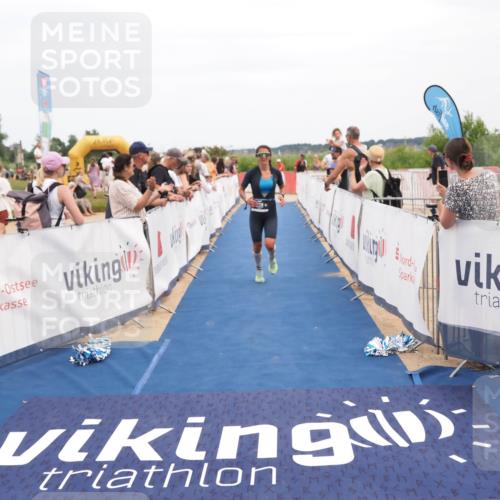 22.06.2025 - Viking Triathlon MichiJ http://msf.ph/oto/8110719 22.06.2025 15:01:55 Ziel 398 meine-sportfotos.de