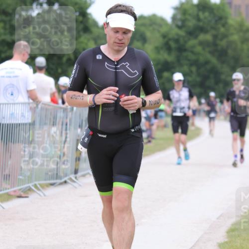 22.06.2025 - Viking Triathlon H.Heesch http://msf.ph/oto/8110720 22.06.2025 14:45:41 Laufen 130, 375, 552 meine-sportfotos.de