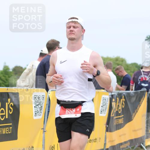22.06.2025 - Viking Triathlon H.Heesch http://msf.ph/oto/8110724 22.06.2025 14:40:49 Laufen 76, 439, 460, 658 meine-sportfotos.de