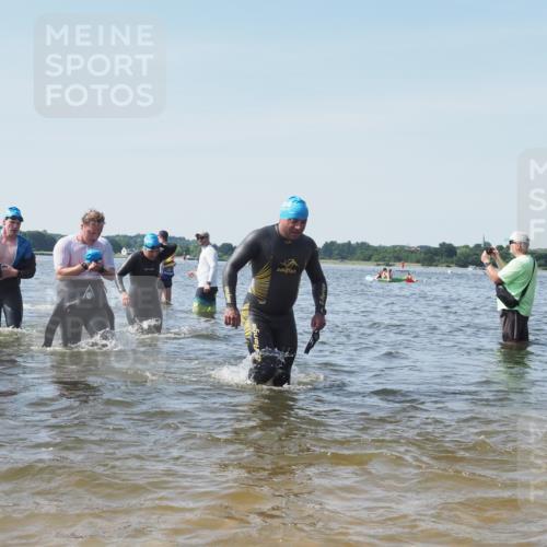 22.06.2025 - Viking Triathlon KatJ http://msf.ph/oto/8110729 22.06.2025 10:39:29 Schwimmen 83, 86, 93, 117, 138, 150, 195, 238, 298, 324, 337, 474, 529 meine-sportfotos.de