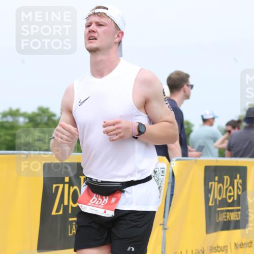 22.06.2025 - Viking Triathlon H.Heesch http://msf.ph/oto/8110751 22.06.2025 14:40:50 Laufen 76, 439, 458, 460, 658 meine-sportfotos.de