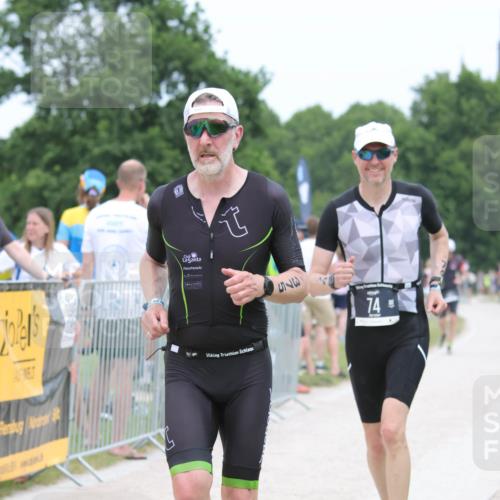 22.06.2025 - Viking Triathlon H.Heesch http://msf.ph/oto/8110756 22.06.2025 14:45:48 Laufen 74, 375 meine-sportfotos.de