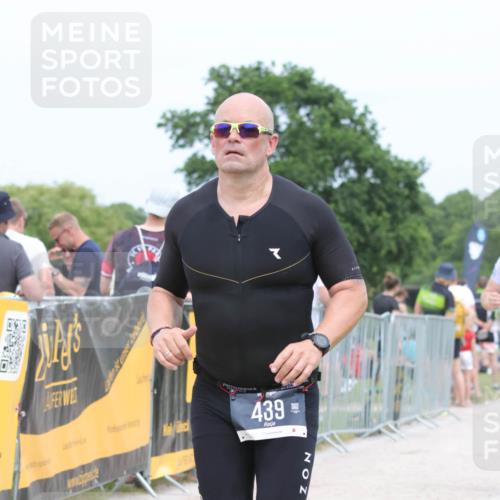 22.06.2025 - Viking Triathlon H.Heesch http://msf.ph/oto/8110774 22.06.2025 14:40:52 Laufen 76, 439, 458, 658 meine-sportfotos.de