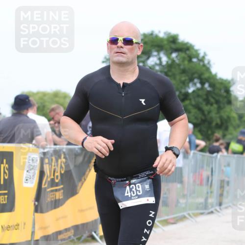 22.06.2025 - Viking Triathlon H.Heesch http://msf.ph/oto/8110782 22.06.2025 14:40:52 Laufen 76, 439, 458, 658 meine-sportfotos.de