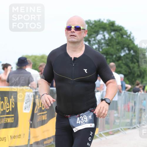 22.06.2025 - Viking Triathlon H.Heesch http://msf.ph/oto/8110786 22.06.2025 14:40:52 Laufen 76, 439, 458, 658 meine-sportfotos.de