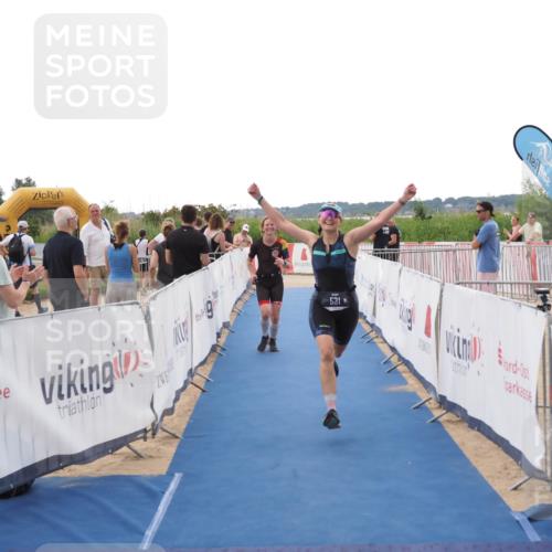 22.06.2025 - Viking Triathlon MichiJ http://msf.ph/oto/8110787 22.06.2025 16:22:32 Ziel 425, 531 meine-sportfotos.de