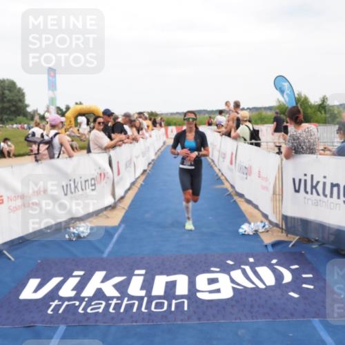 22.06.2025 - Viking Triathlon MichiJ http://msf.ph/oto/8110797 22.06.2025 15:01:56 Ziel 398 meine-sportfotos.de