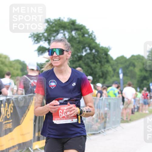 22.06.2025 - Viking Triathlon H.Heesch http://msf.ph/oto/8110850 22.06.2025 14:46:09 Laufen 65, 648 meine-sportfotos.de