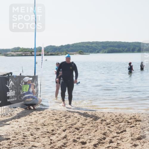 22.06.2025 - Viking Triathlon MichiJ http://msf.ph/oto/8110857 22.06.2025 11:06:23 Schwimmen 303 meine-sportfotos.de