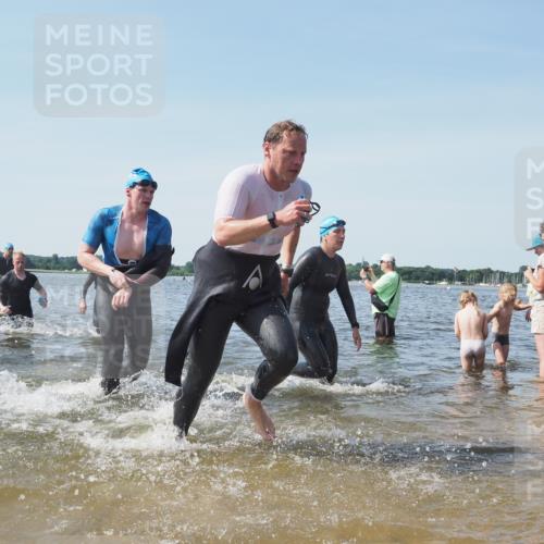 22.06.2025 - Viking Triathlon KatJ http://msf.ph/oto/8110860 22.06.2025 10:39:33 Schwimmen 25, 29, 83, 86, 93, 117, 138, 150, 195, 244, 298, 324, 337, 474, 529 meine-sportfotos.de