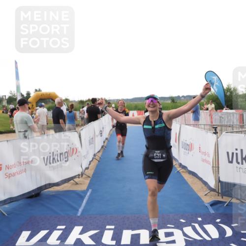 22.06.2025 - Viking Triathlon MichiJ http://msf.ph/oto/8110864 22.06.2025 16:22:33 Ziel 425, 531 meine-sportfotos.de