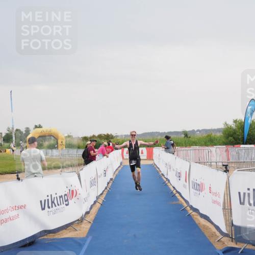 22.06.2025 - Viking Triathlon MichiJ http://msf.ph/oto/8110870 22.06.2025 16:39:42 Ziel 144 meine-sportfotos.de