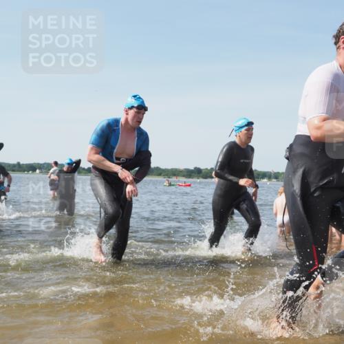 22.06.2025 - Viking Triathlon KatJ http://msf.ph/oto/8110874 22.06.2025 10:39:34 Schwimmen 25, 29, 86, 93, 117, 138, 150, 195, 244, 298, 324, 337, 474, 529 meine-sportfotos.de