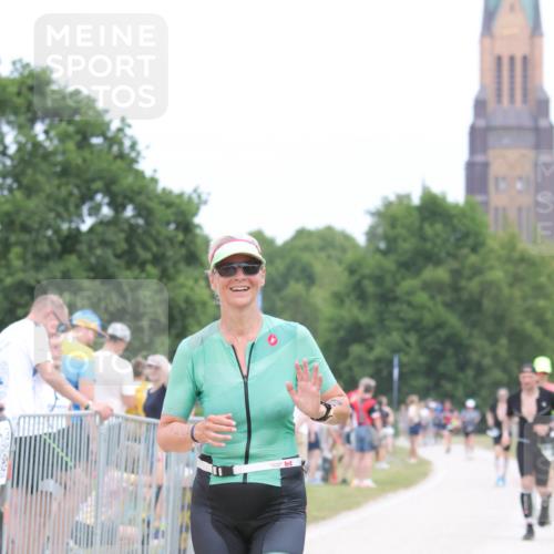 22.06.2025 - Viking Triathlon H.Heesch http://msf.ph/oto/8110876 22.06.2025 14:46:13 Laufen 65 meine-sportfotos.de