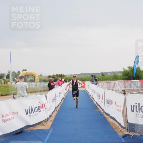 22.06.2025 - Viking Triathlon MichiJ http://msf.ph/oto/8110888 22.06.2025 16:39:42 Ziel 144 meine-sportfotos.de