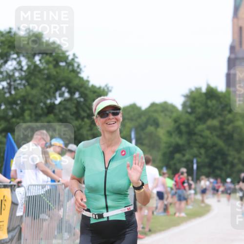 22.06.2025 - Viking Triathlon H.Heesch http://msf.ph/oto/8110899 22.06.2025 14:46:13 Laufen 65 meine-sportfotos.de