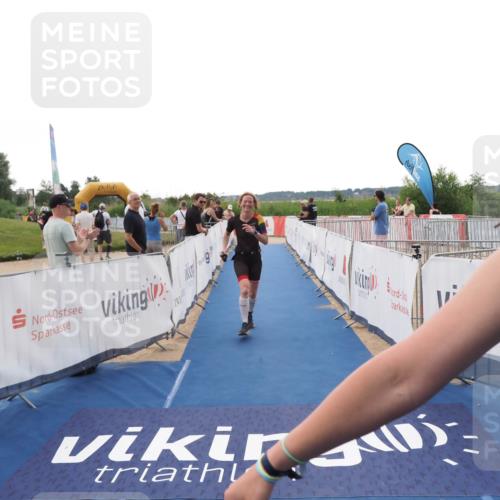 22.06.2025 - Viking Triathlon MichiJ http://msf.ph/oto/8110946 22.06.2025 16:22:33 Ziel 425, 531 meine-sportfotos.de
