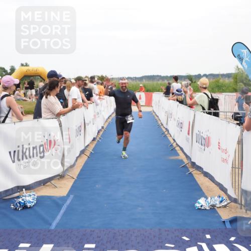 22.06.2025 - Viking Triathlon MichiJ http://msf.ph/oto/8111049 22.06.2025 15:02:23 Ziel 434 meine-sportfotos.de