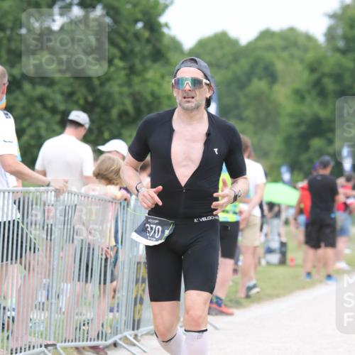22.06.2025 - Viking Triathlon H.Heesch http://msf.ph/oto/8111069 22.06.2025 14:46:28 Laufen 370 meine-sportfotos.de