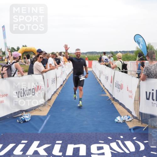 22.06.2025 - Viking Triathlon MichiJ http://msf.ph/oto/8111094 22.06.2025 15:02:24 Ziel 434 meine-sportfotos.de