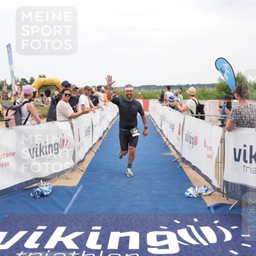 22.06.2025 - Viking Triathlon MichiJ http://msf.ph/oto/8111104 22.06.2025 15:02:24 Ziel 434 meine-sportfotos.de
