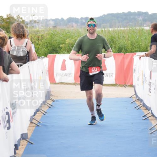 22.06.2025 - Viking Triathlon MichiJ http://msf.ph/oto/8111128 22.06.2025 16:23:15 Ziel 634 meine-sportfotos.de