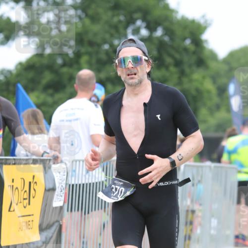 22.06.2025 - Viking Triathlon H.Heesch http://msf.ph/oto/8111129 22.06.2025 14:46:29 Laufen 370 meine-sportfotos.de