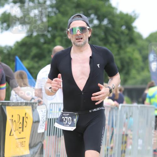 22.06.2025 - Viking Triathlon H.Heesch http://msf.ph/oto/8111136 22.06.2025 14:46:30 Laufen 370 meine-sportfotos.de