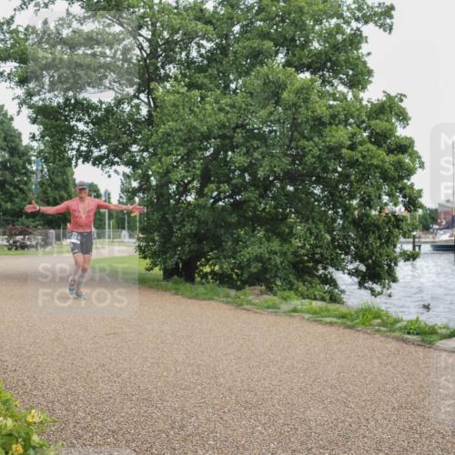 22.06.2025 - Viking Triathlon KatJ http://msf.ph/oto/8111142 22.06.2025 15:03:24 Laufen 64 meine-sportfotos.de