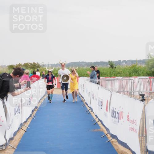 22.06.2025 - Viking Triathlon MichiJ http://msf.ph/oto/8111159 22.06.2025 16:40:52 Ziel 649 meine-sportfotos.de