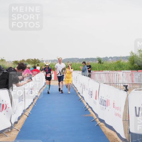 22.06.2025 - Viking Triathlon MichiJ http://msf.ph/oto/8111175 22.06.2025 16:40:53 Ziel 649 meine-sportfotos.de