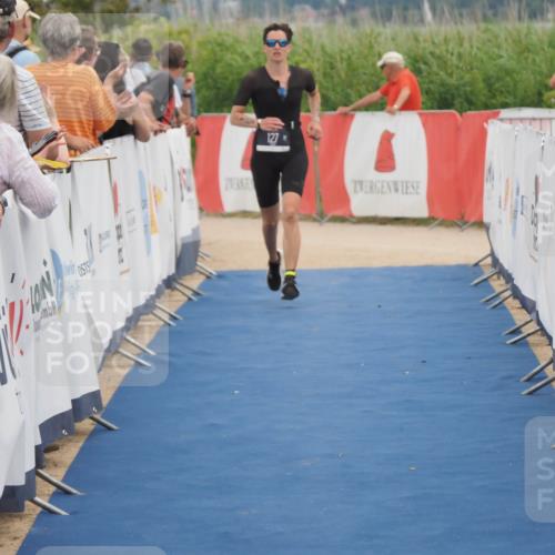 22.06.2025 - Viking Triathlon MichiJ http://msf.ph/oto/8111178 22.06.2025 15:02:36 Ziel 127 meine-sportfotos.de