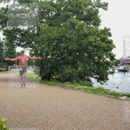 22.06.2025 - Viking Triathlon KatJ http://msf.ph/oto/8111186 22.06.2025 15:03:25 Laufen 64 meine-sportfotos.de