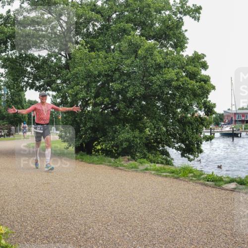 22.06.2025 - Viking Triathlon KatJ http://msf.ph/oto/8111199 22.06.2025 15:03:25 Laufen 64 meine-sportfotos.de