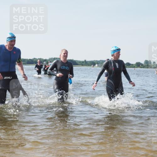 22.06.2025 - Viking Triathlon KatJ http://msf.ph/oto/8111211 22.06.2025 10:39:45 Schwimmen 25, 29, 86, 138, 244, 423, 437, 518, 529 meine-sportfotos.de