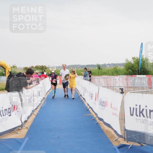 22.06.2025 - Viking Triathlon MichiJ http://msf.ph/oto/8111221 22.06.2025 16:40:53 Ziel 649 meine-sportfotos.de