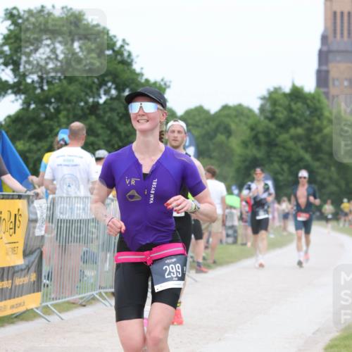 22.06.2025 - Viking Triathlon H.Heesch http://msf.ph/oto/8111256 22.06.2025 14:46:50 Laufen 116, 299, 315, 513 meine-sportfotos.de