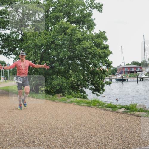 22.06.2025 - Viking Triathlon KatJ http://msf.ph/oto/8111266 22.06.2025 15:03:25 Laufen 64 meine-sportfotos.de