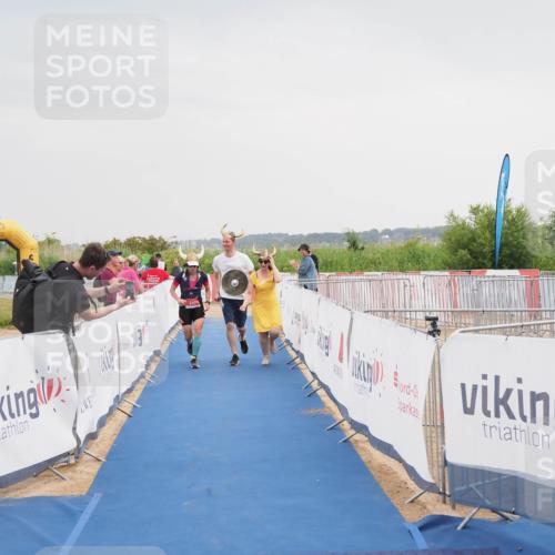 22.06.2025 - Viking Triathlon MichiJ http://msf.ph/oto/8111274 22.06.2025 16:40:54 Ziel 649 meine-sportfotos.de
