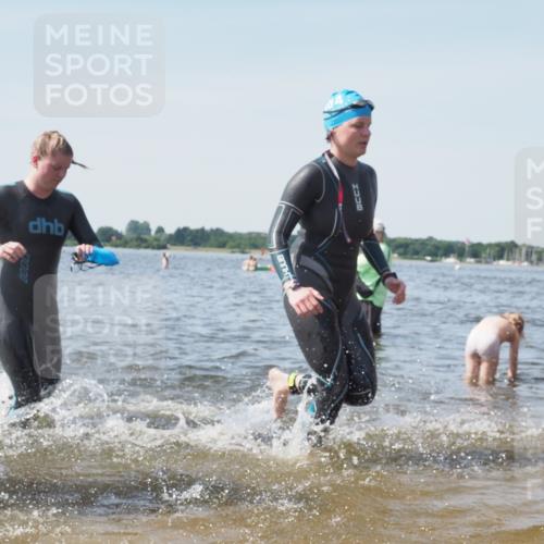 22.06.2025 - Viking Triathlon KatJ http://msf.ph/oto/8111279 22.06.2025 10:39:47 Schwimmen 25, 29, 86, 244, 283, 423, 437, 518 meine-sportfotos.de