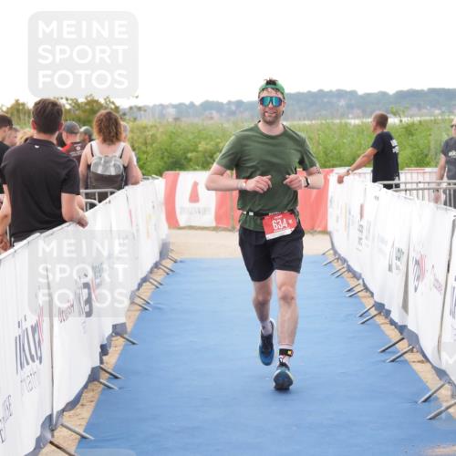 22.06.2025 - Viking Triathlon MichiJ http://msf.ph/oto/8111283 22.06.2025 16:23:17 Ziel 634 meine-sportfotos.de
