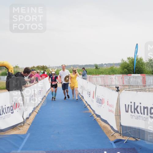 22.06.2025 - Viking Triathlon MichiJ http://msf.ph/oto/8111287 22.06.2025 16:40:54 Ziel 649 meine-sportfotos.de