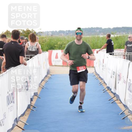 22.06.2025 - Viking Triathlon MichiJ http://msf.ph/oto/8111297 22.06.2025 16:23:17 Ziel 634 meine-sportfotos.de